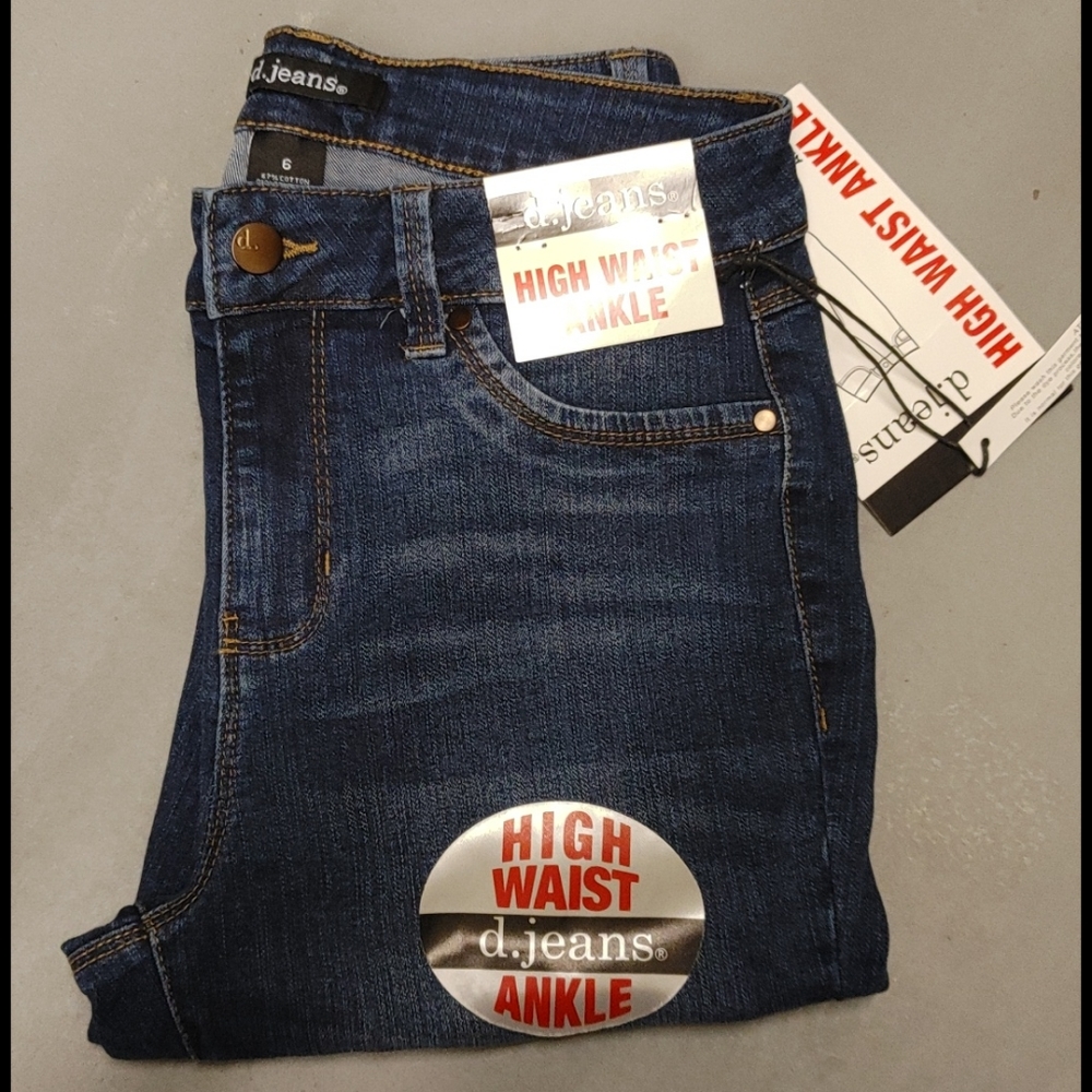 Nwt djeans ankle dark blue stretchy 26.5"…